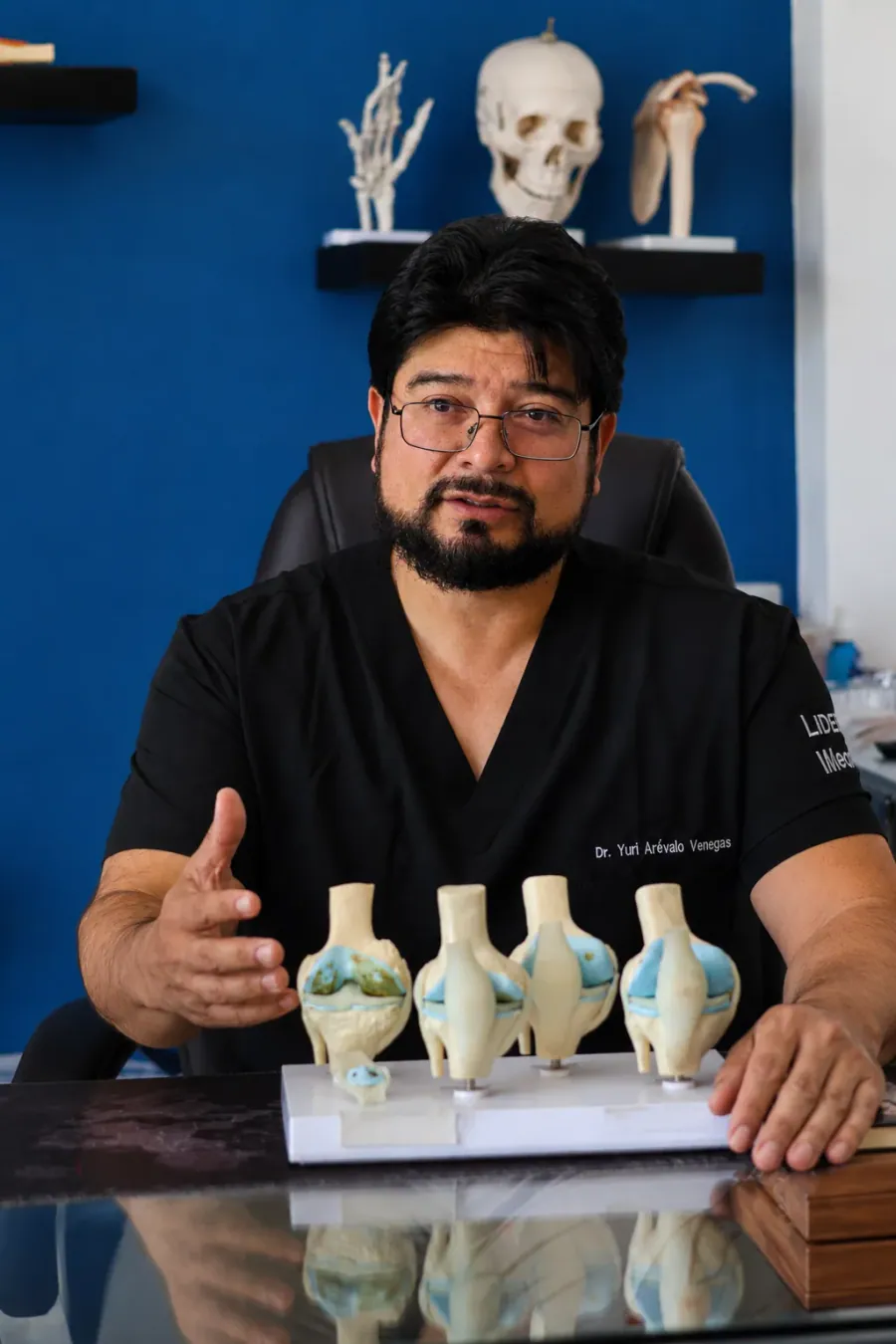 Dr. Yuri Arévalo
